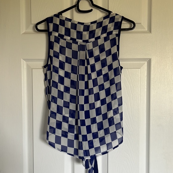 Button up shirt sleeveless - Picture 3 of 5